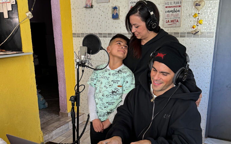 MIRAME A LA CARA- FER VAZQUEZ - GONZA CARRAZÁN - CANDE OJEDA