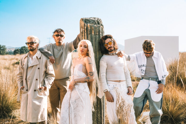 Elena Rose estrena "Un Beso Menos" junto a Morat